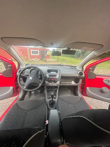 Peugeot 107 2010 photo 4