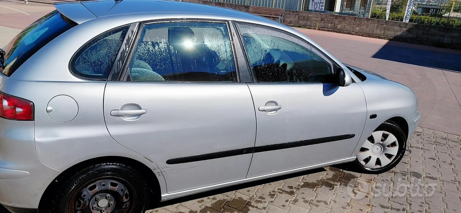Seat Ibiza 2003 photo 4
