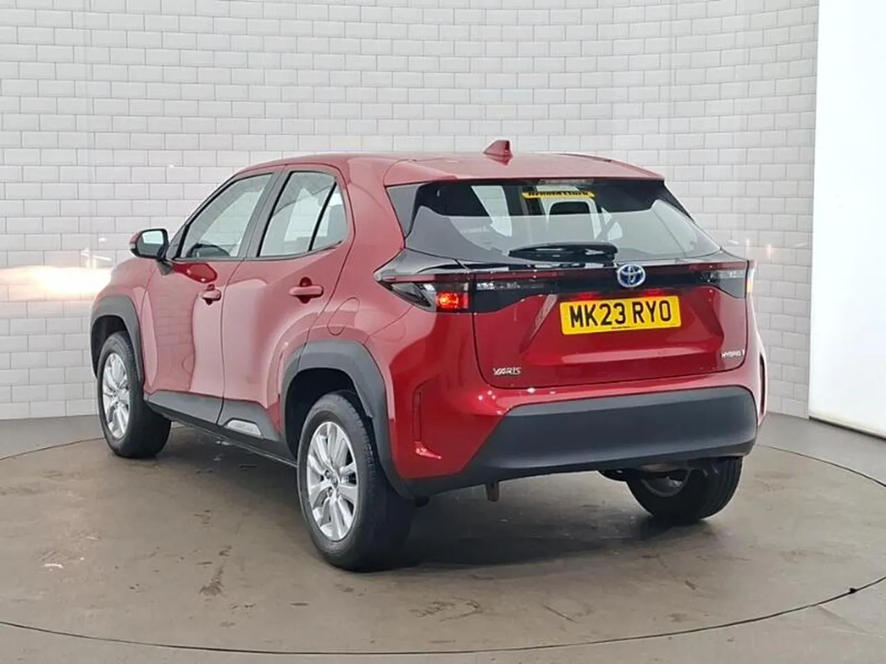 Toyota Yaris Cross 2023 photo 2