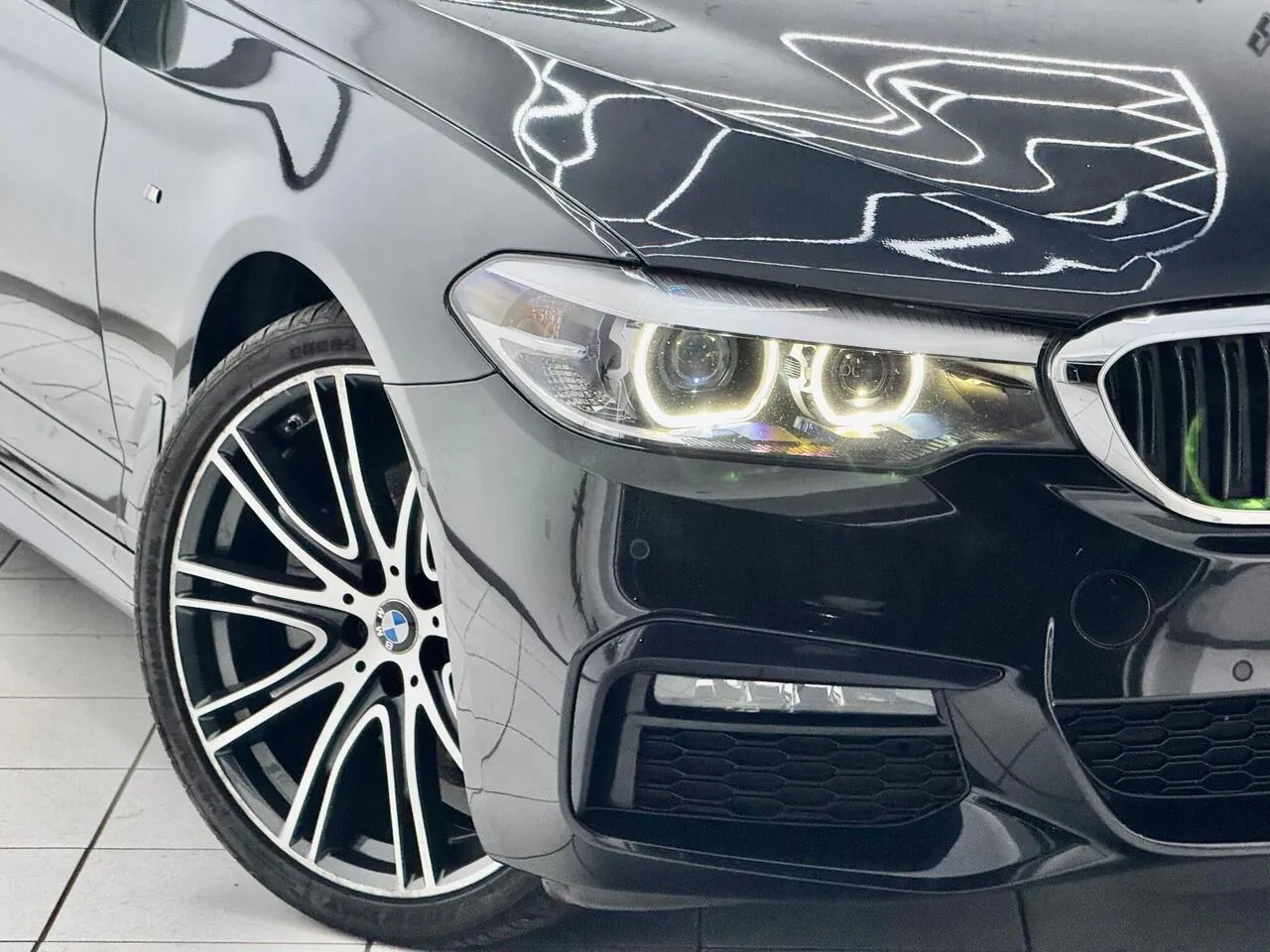 BMW 5 Series 2020 photo 2