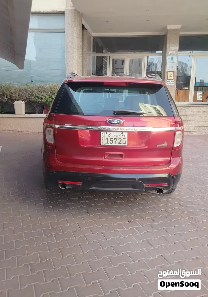 Ford Explorer 2013 photo 3