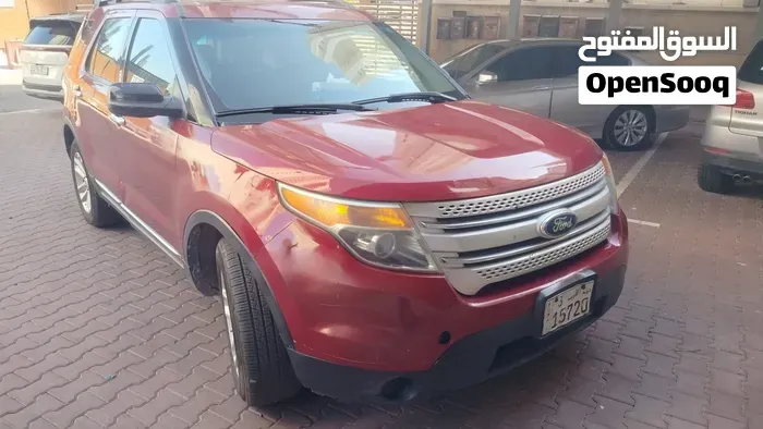 Ford Explorer 2013 photo 2