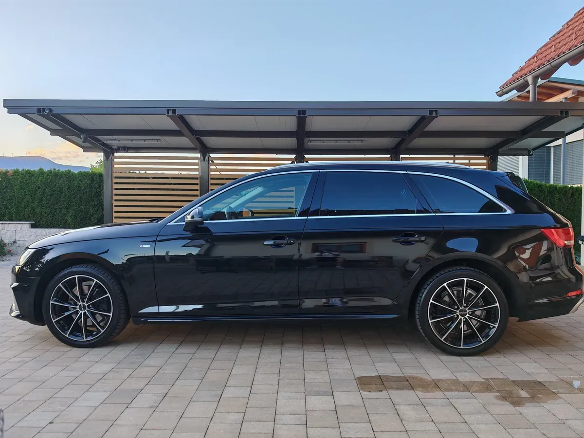 Audi A4 2019 photo 2