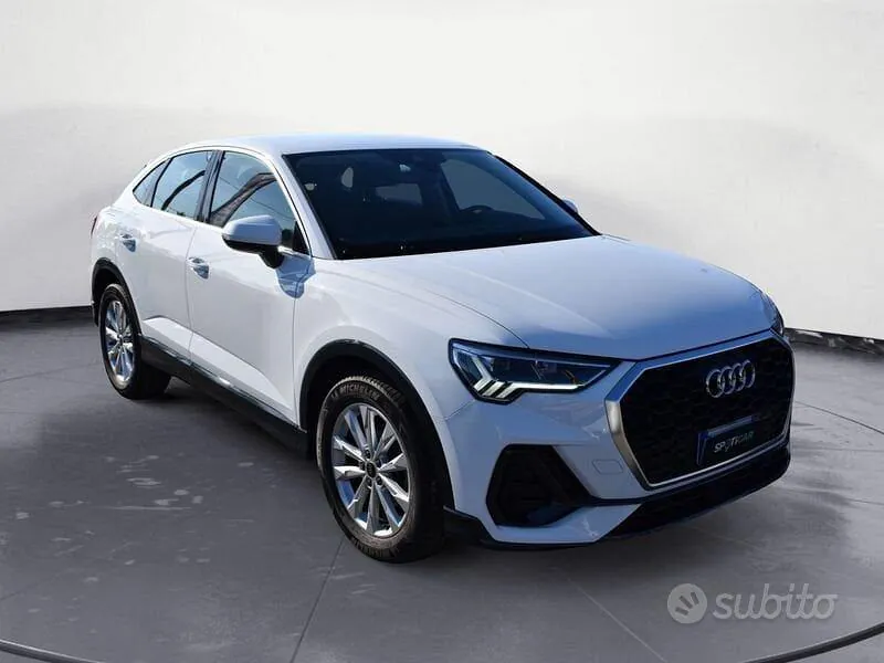 Audi Q3 2023 photo 3