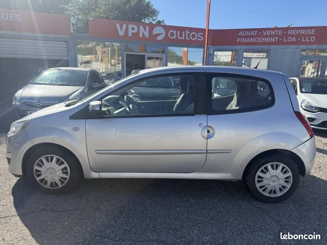 Renault Twingo 2013 photo 2