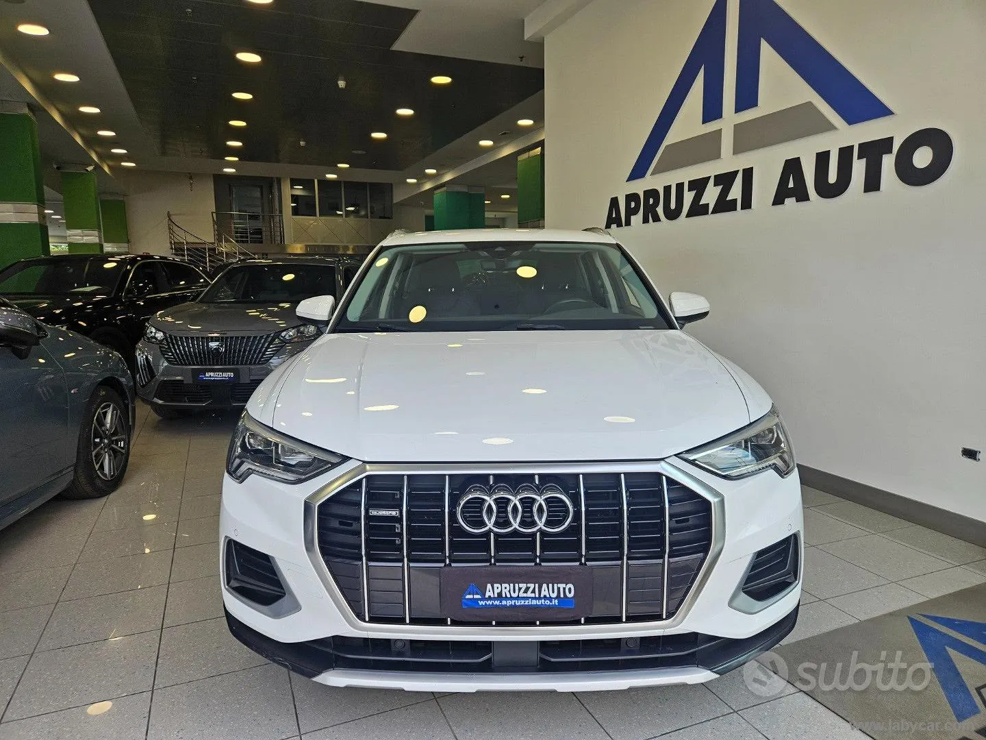 Audi Q3 2019 photo 2