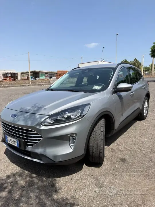 Ford Kuga 2022 photo 3