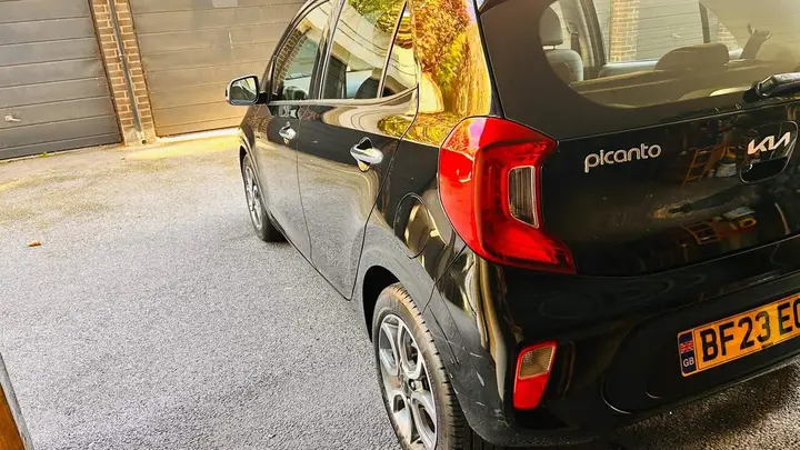 Kia Picanto 2023 photo 4