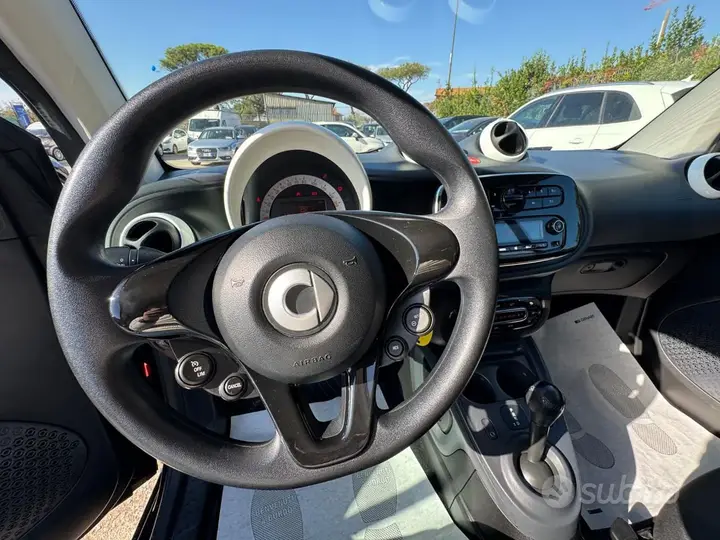 Smart Fortwo 2017 photo 5