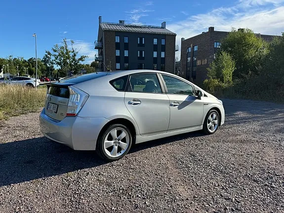 Toyota Prius 2010 photo 3