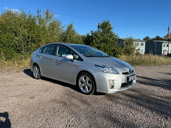 Toyota Prius 2010 photo 2