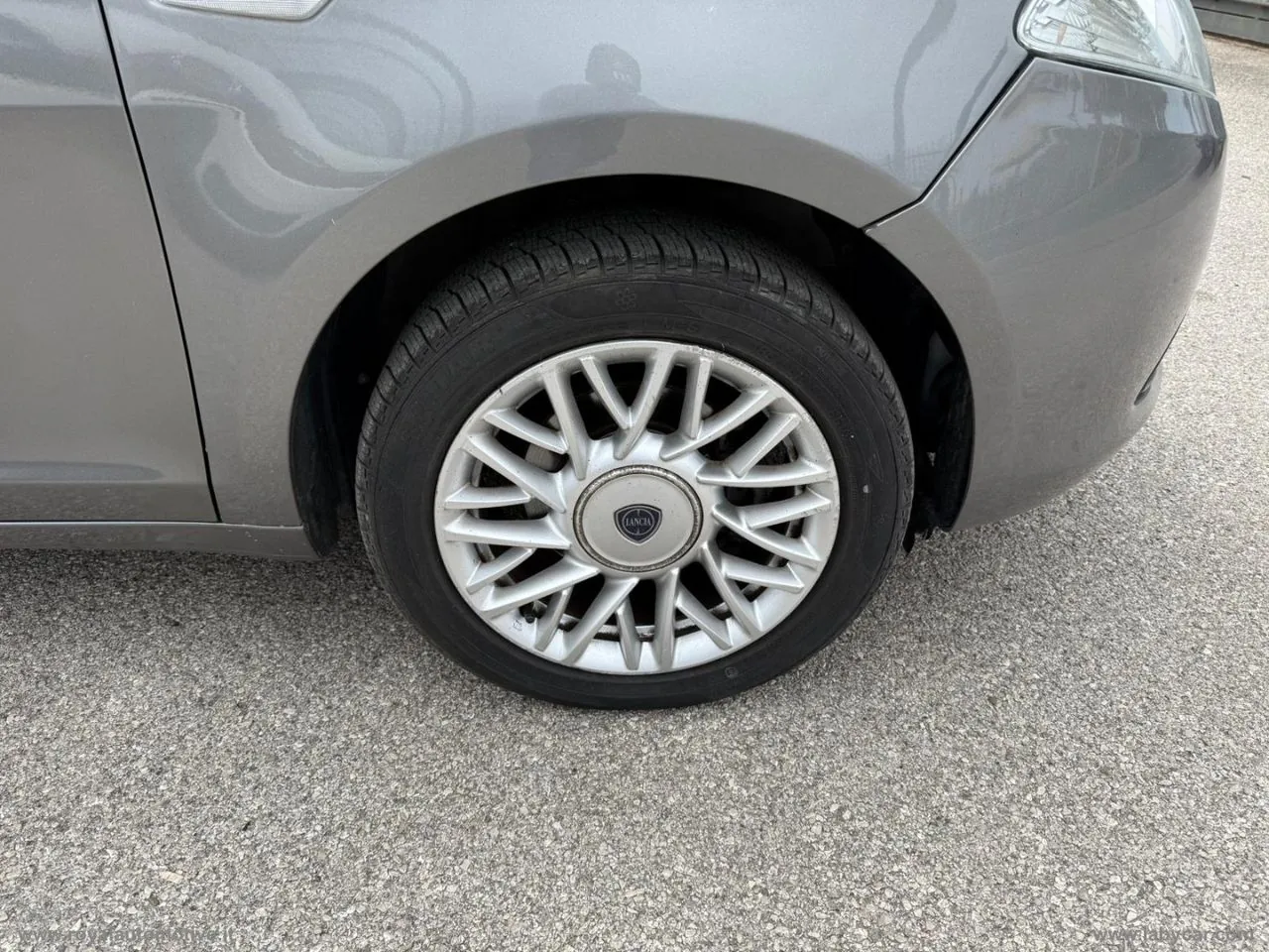 Lancia Ypsilon 2013 photo 3
