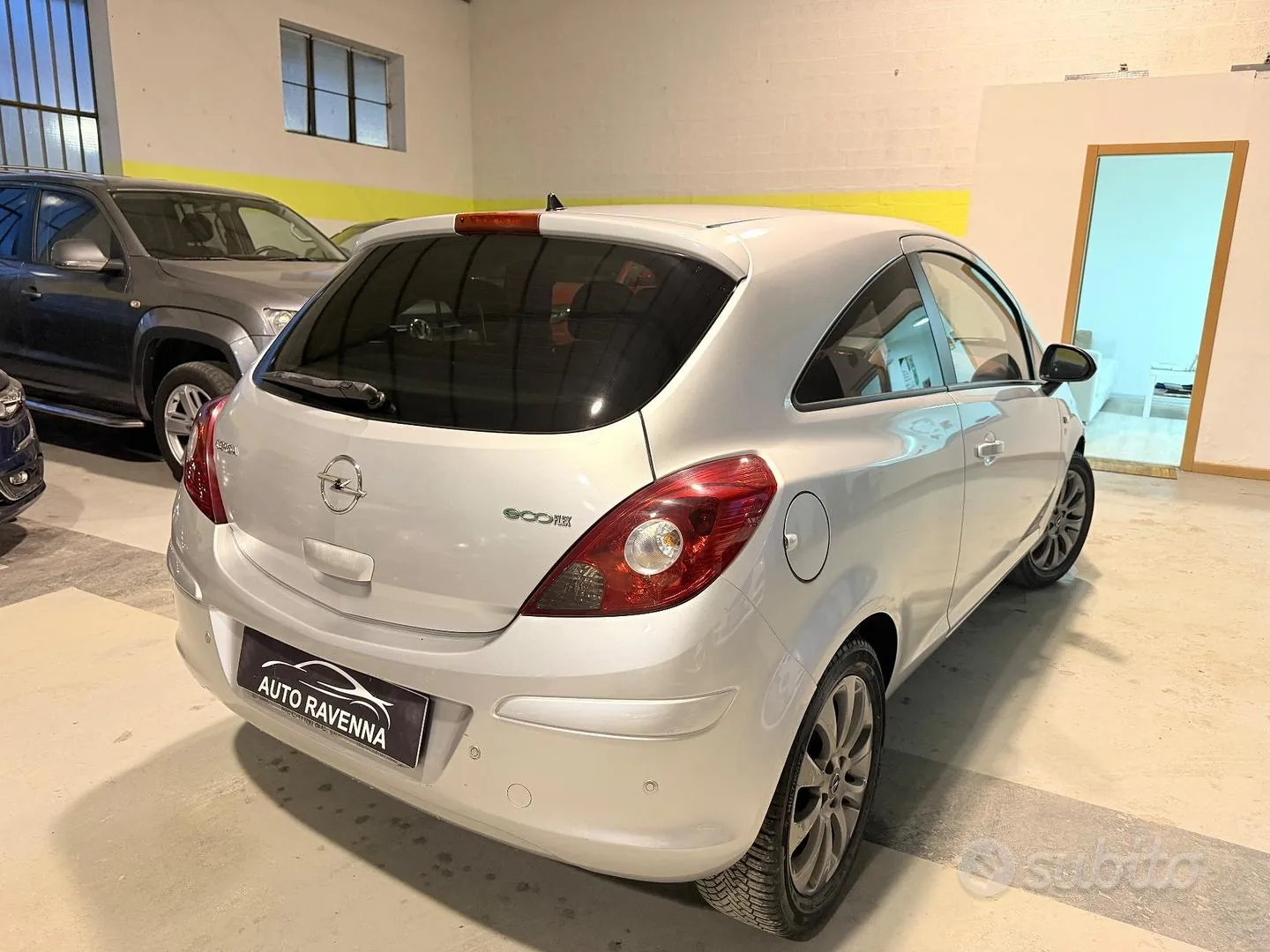 Opel Corsa 2011 photo 2