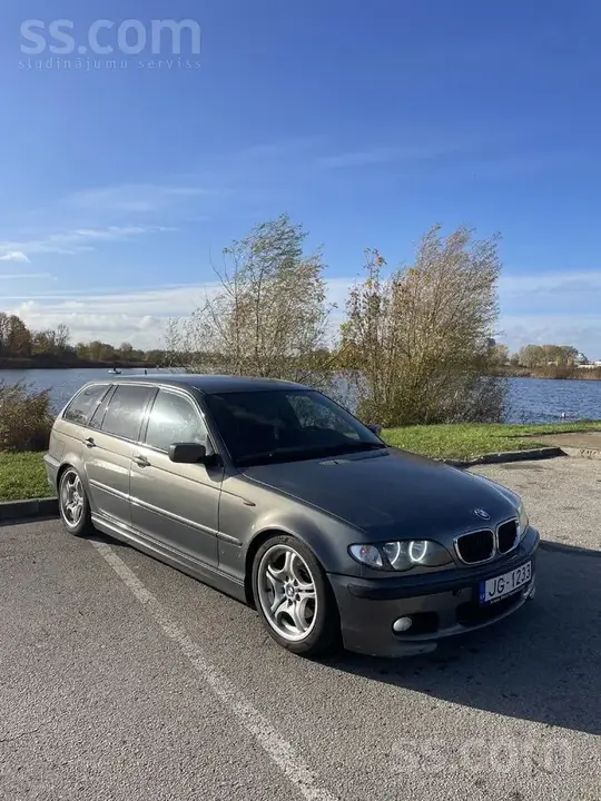 BMW 320D 2002 photo 2