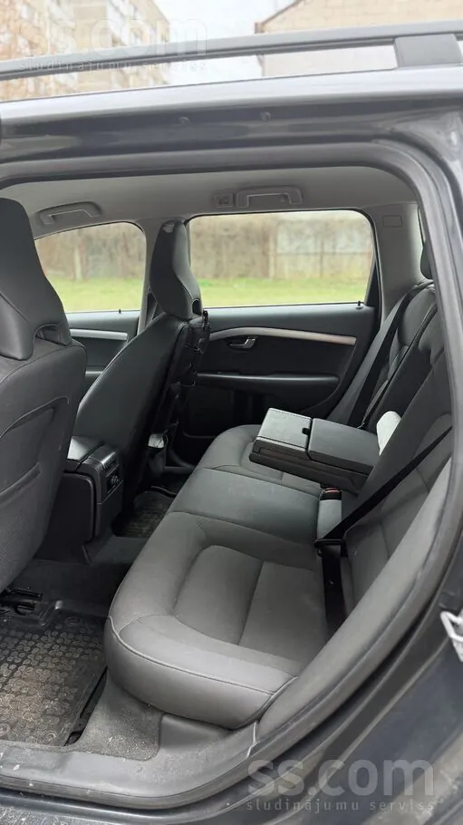 Volvo V70 2015 photo 5