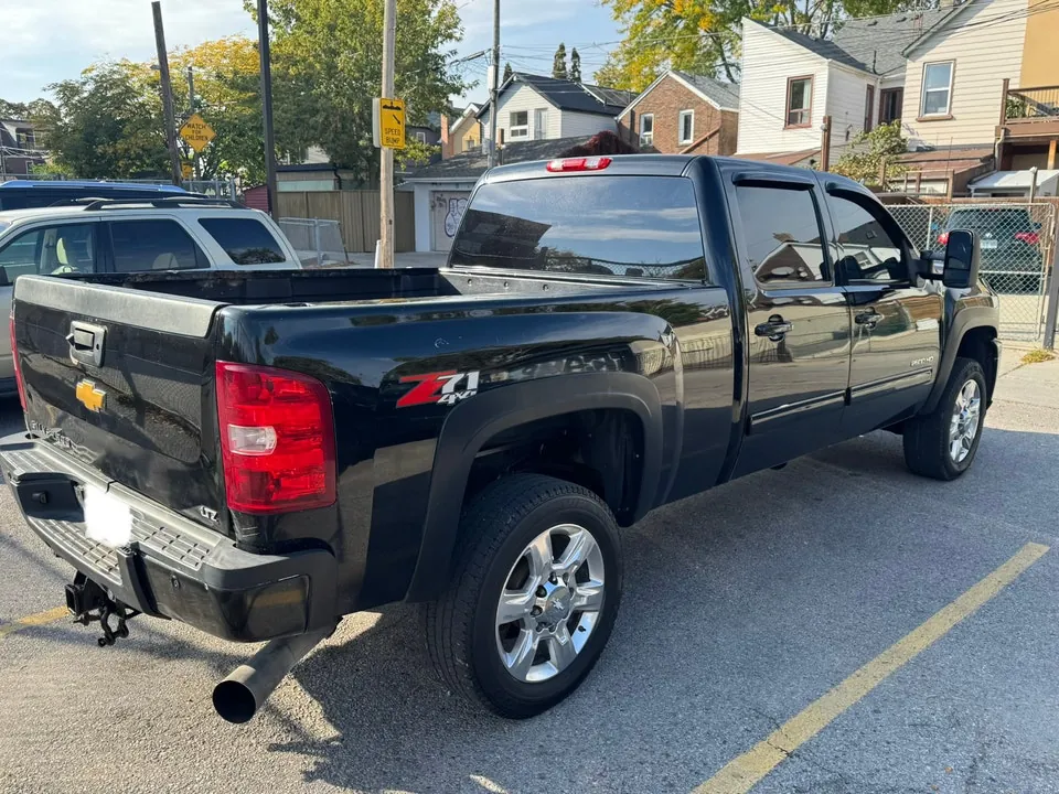 Chevrolet Silverado 2500Hd 2012 photo 4