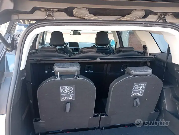 Peugeot 5008 2018 photo 3