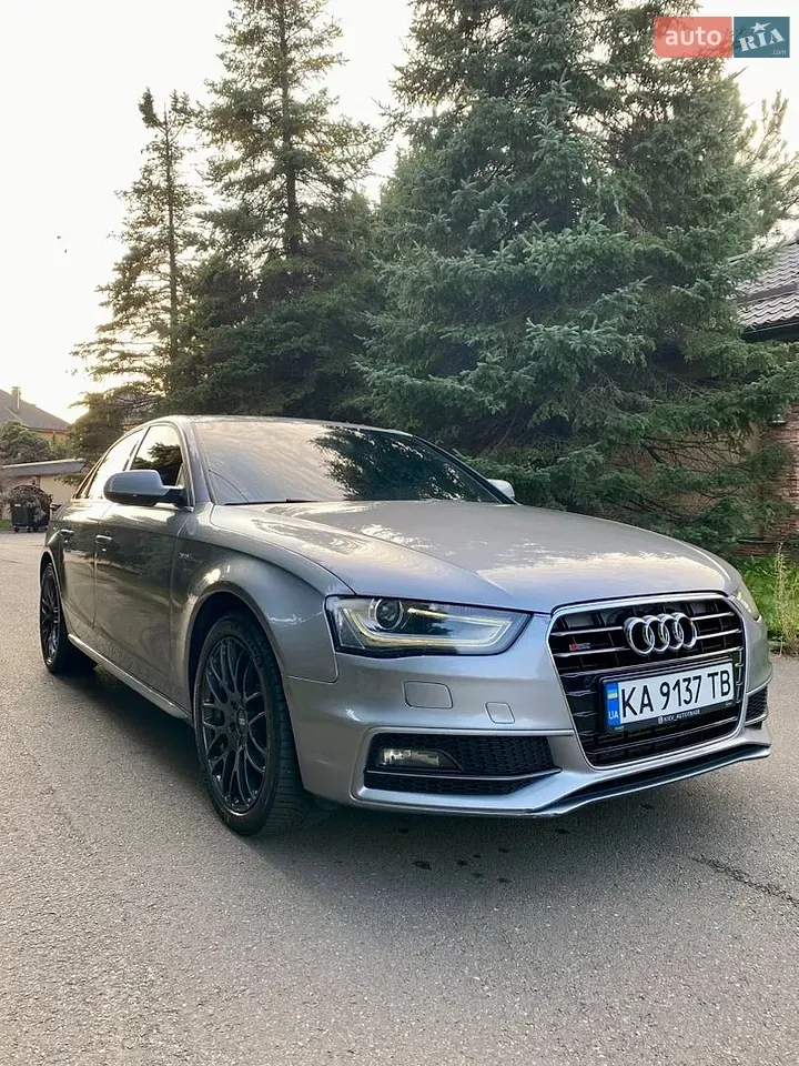 Audi A4 2014 photo 2