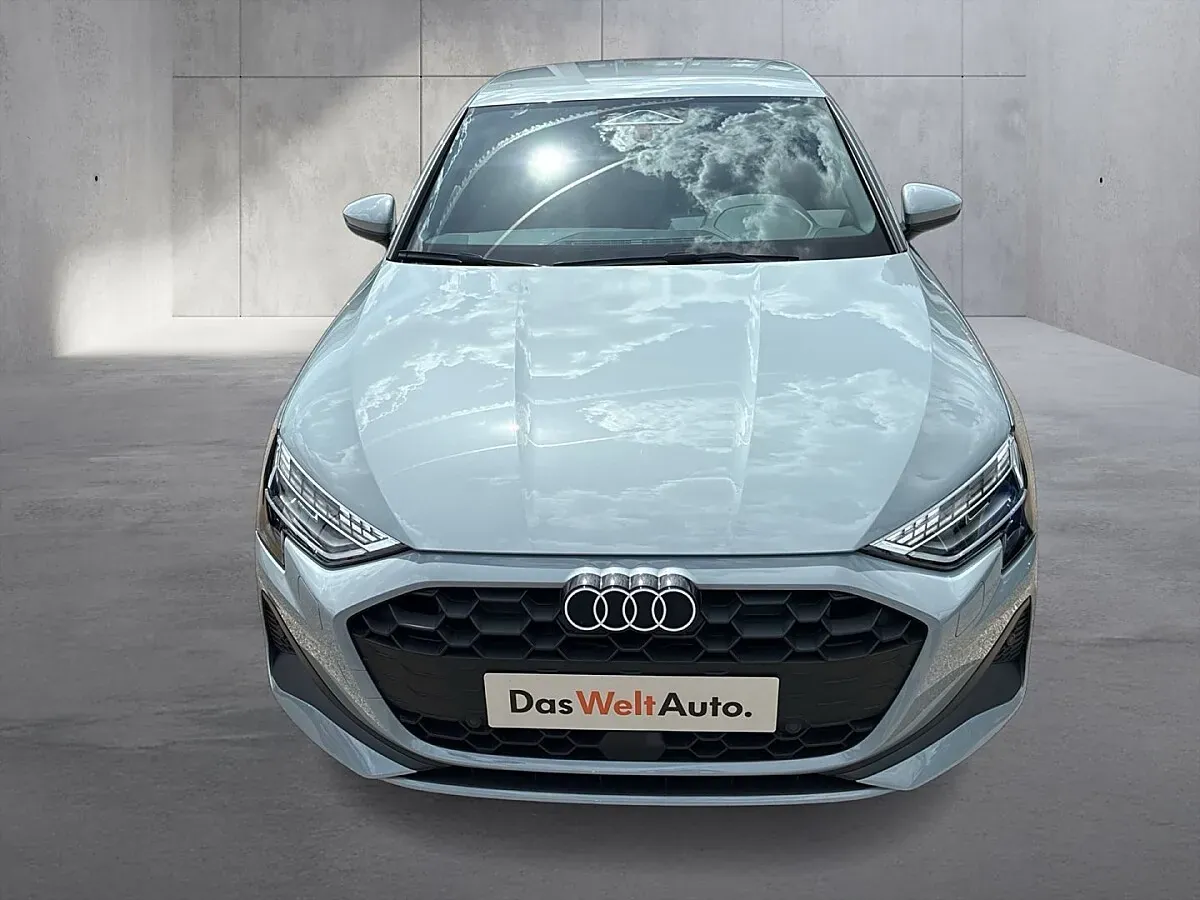 Audi A3 2026 photo 2