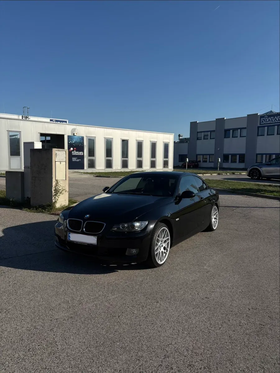 BMW 3 Series 2007 photo 2