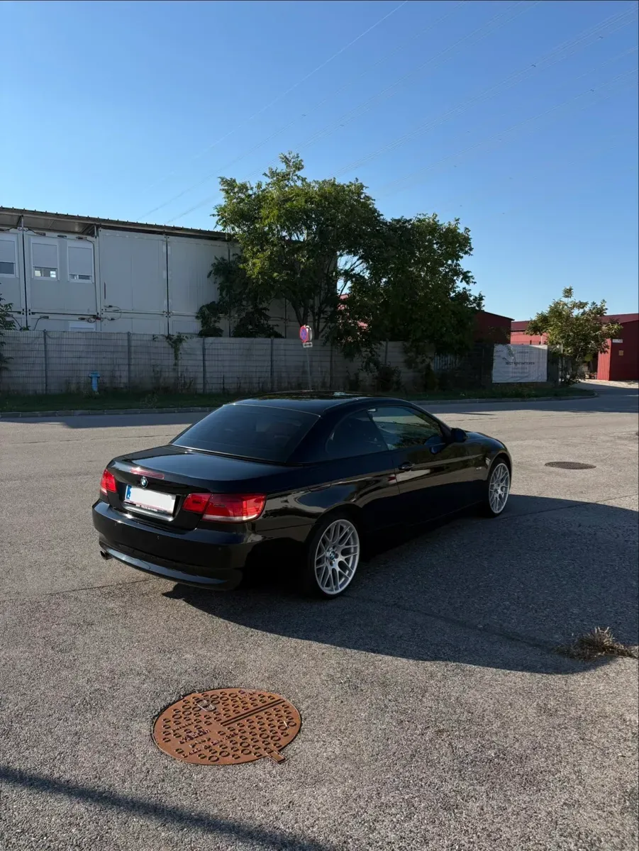 BMW 3 Series 2007 photo 3
