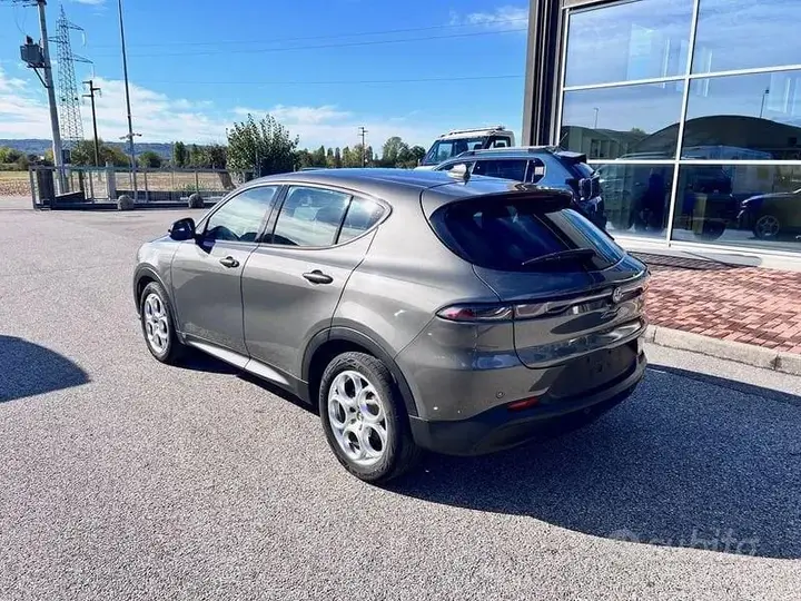 Alfa Romeo Tonale 2023 photo 4
