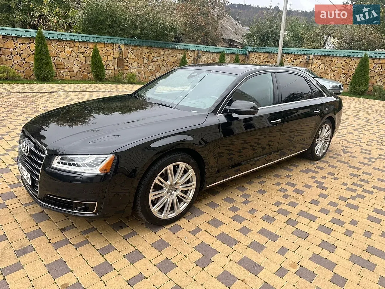 Audi A8 2015 photo 2