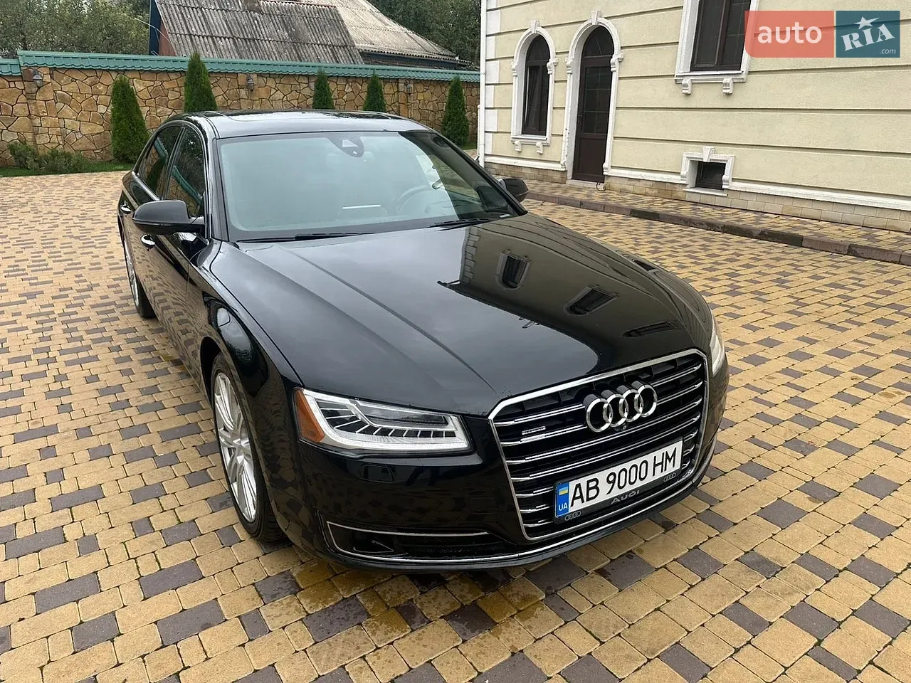 Audi A8 2015 photo 4