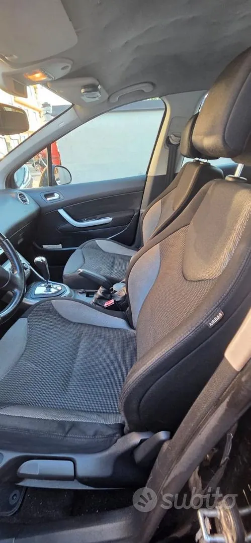 Peugeot 308 2009 photo 5