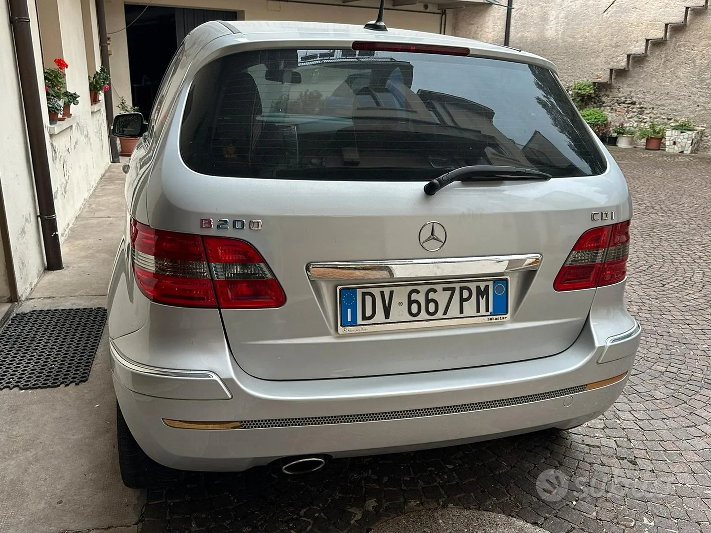 Mercedes-Benz B