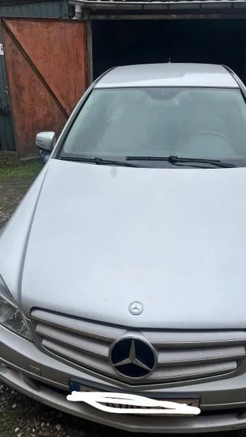 Mercedes-Benz W204