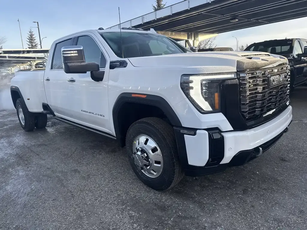 GMC Sierra 3500Hd 2026 photo 3