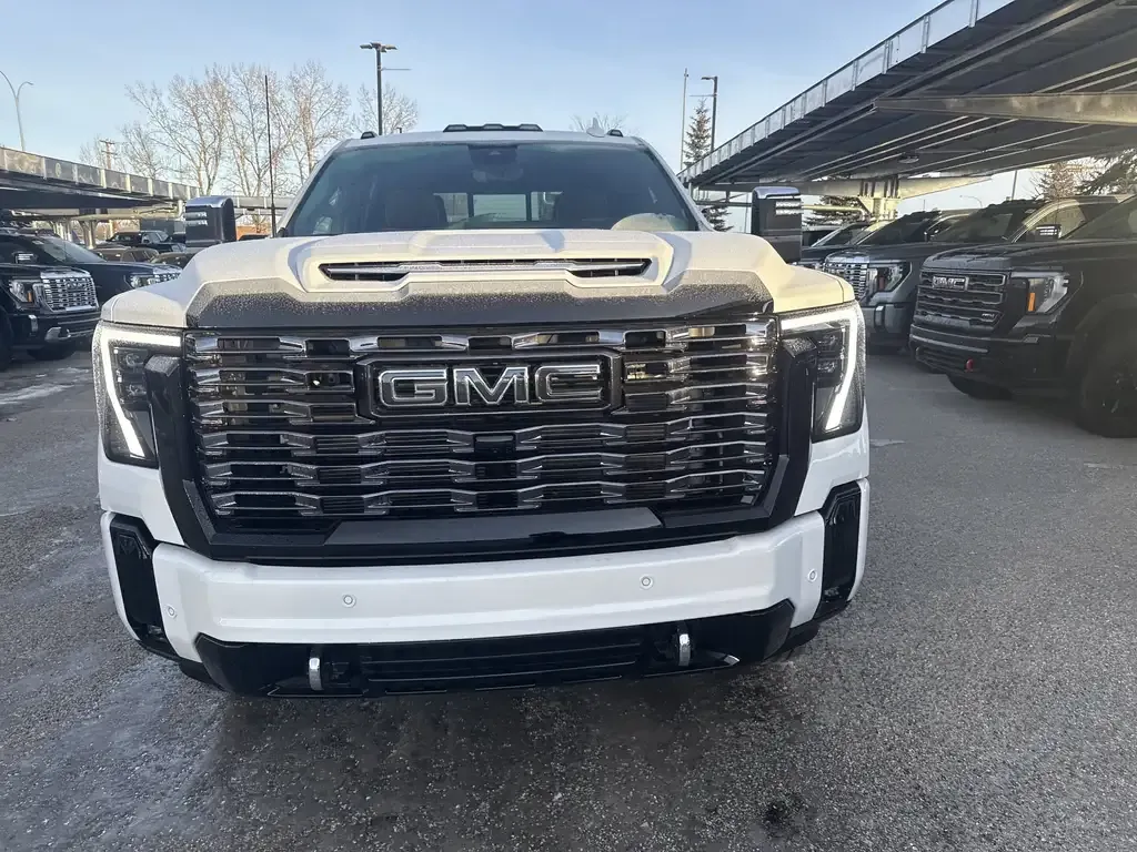 GMC Sierra 3500Hd 2026 photo 2