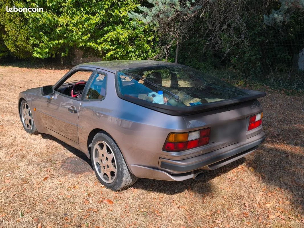 Porsche 944 1988 photo 2