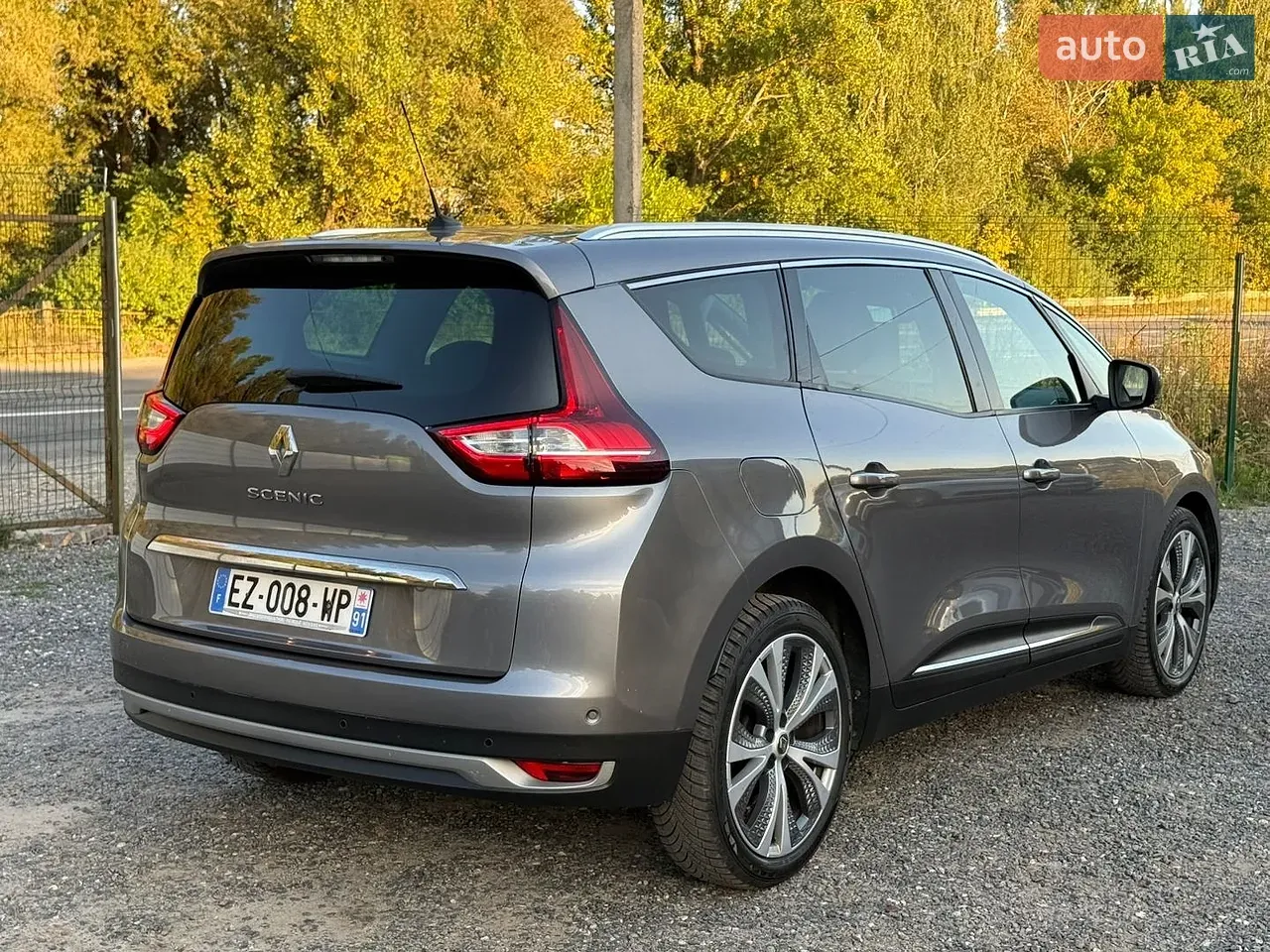 Renault Grand Scenic 2018 photo 5