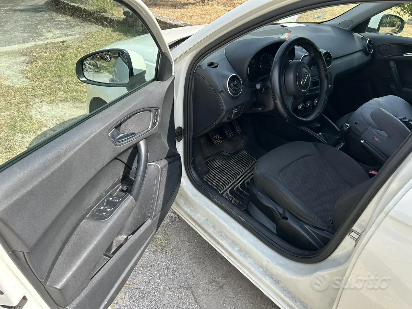 Audi A1 2012 photo 4