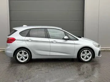 BMW 218I 2019 photo 2