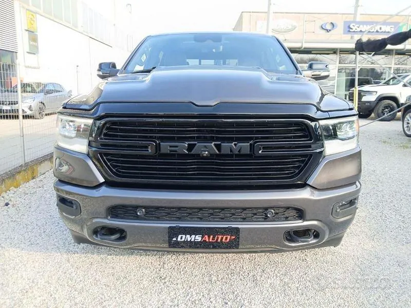Dodge Ram 1500 2021 photo 3