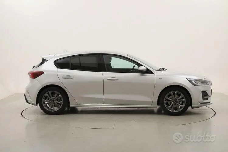 Ford Focus 2025 photo 3