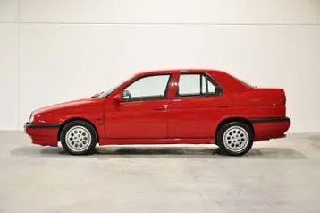 Alfa Romeo 155