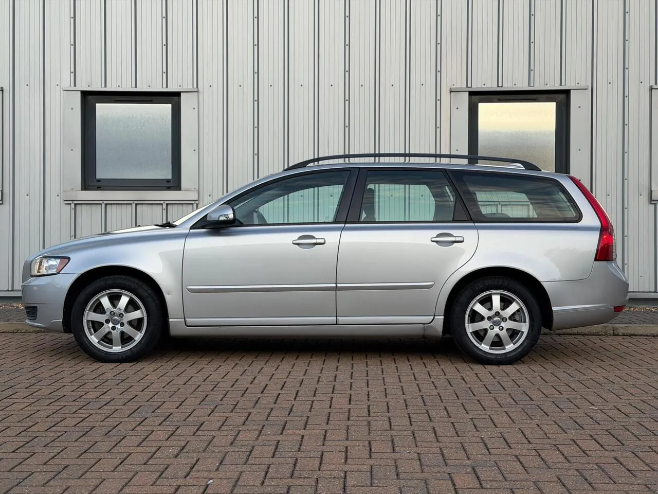 Volvo V50 2010 photo 5