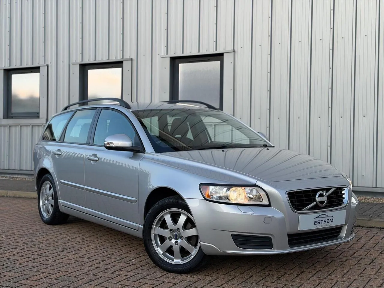 Volvo V50