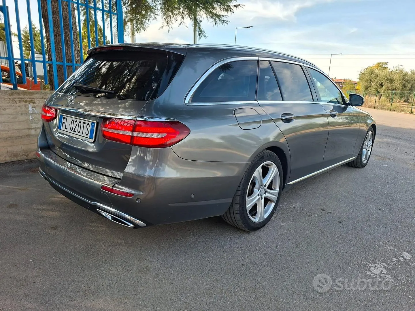 Mercedes-Benz E 220 D 2017 photo 4