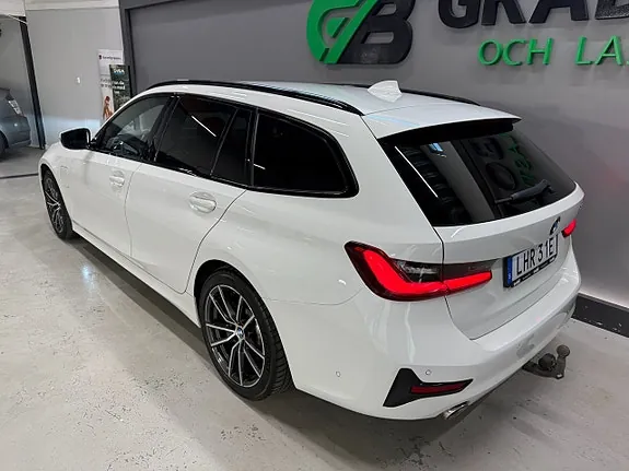 BMW 330E 2021 photo 4