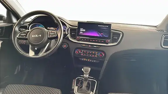 Kia Ceed 2023 photo 4