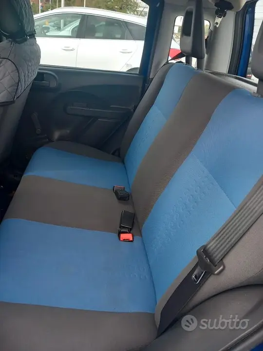 Fiat Panda 2010 photo 4