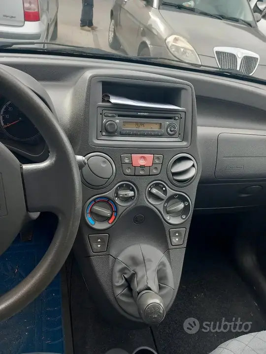 Fiat Panda 2010 photo 3