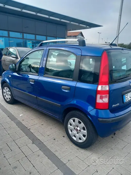 Fiat Panda 2010 photo 2