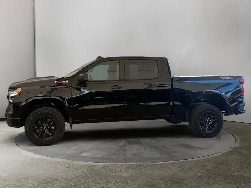 Chevrolet Silverado 1500 2026 photo 2