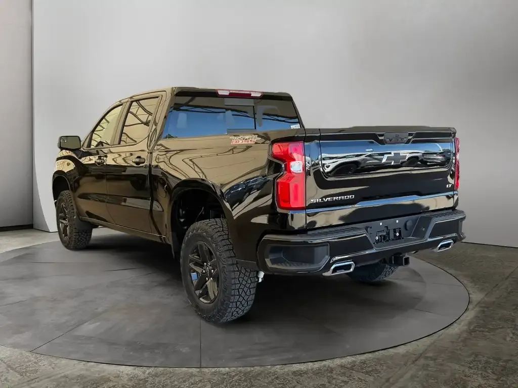 Chevrolet Silverado 1500 2026 photo 3